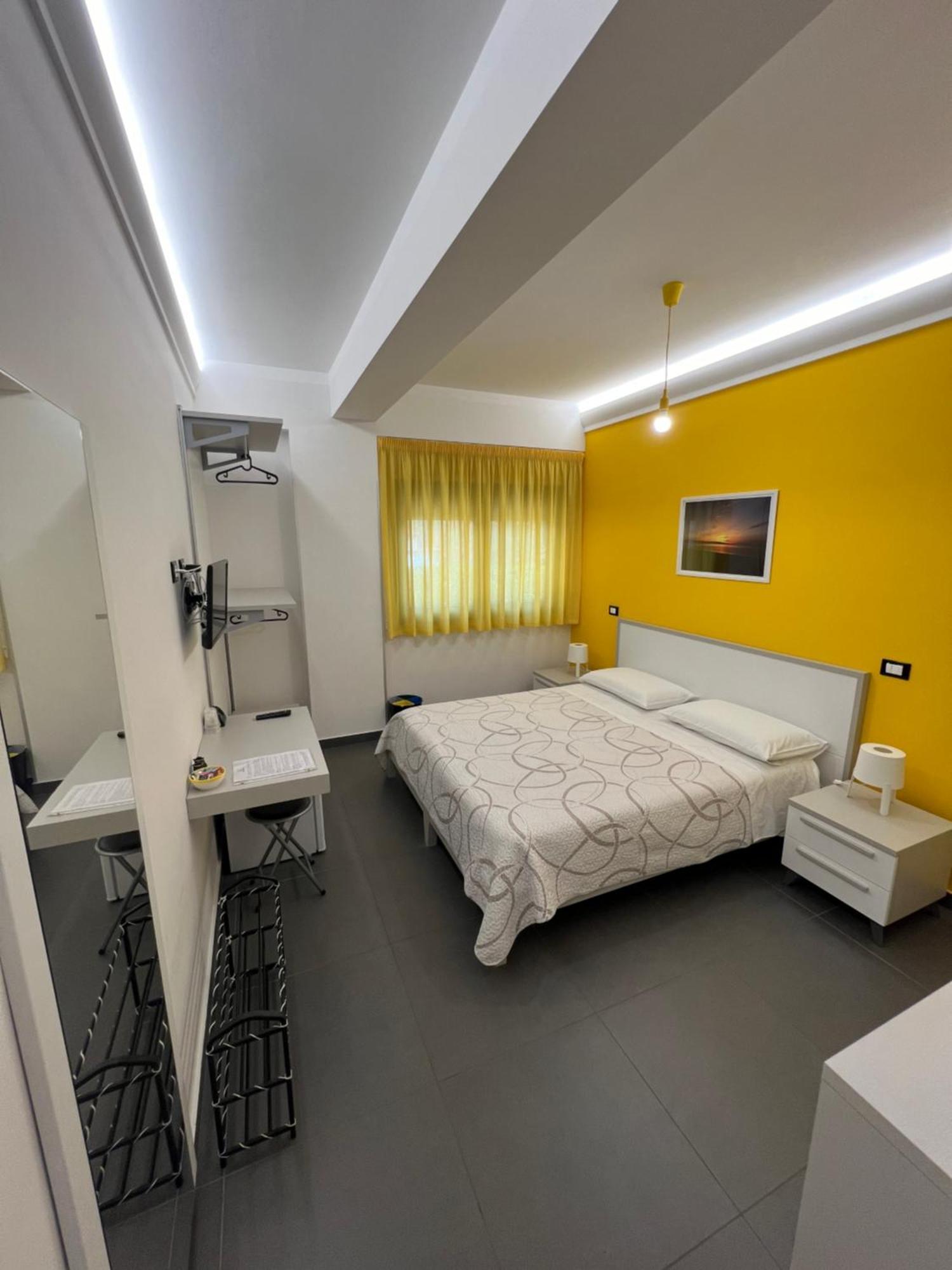 Sicilia Bedda B&B Nizza di Sicilia Ngoại thất bức ảnh