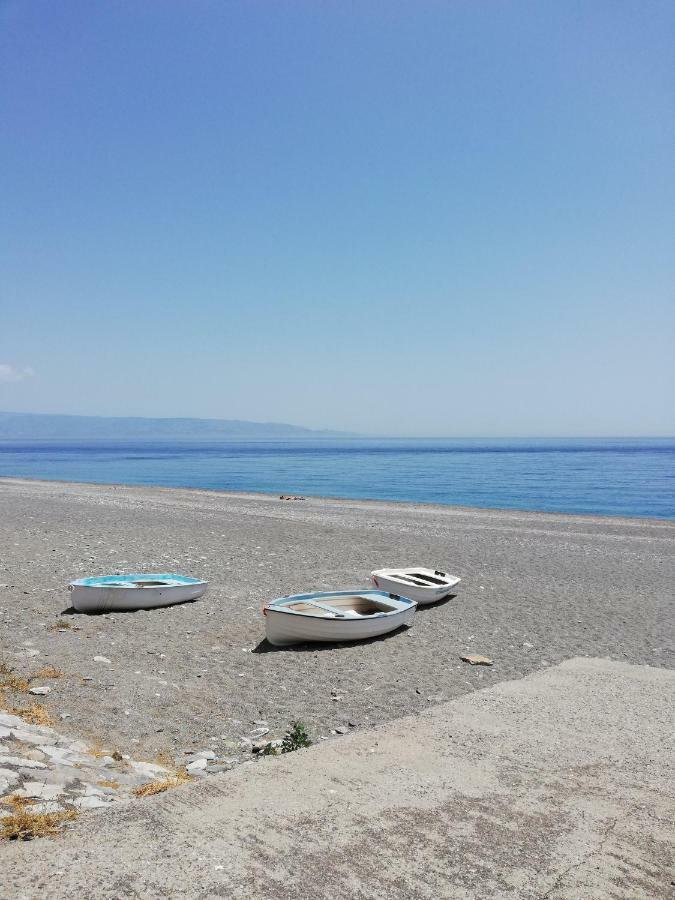 Sicilia Bedda B&B Nizza di Sicilia Ngoại thất bức ảnh