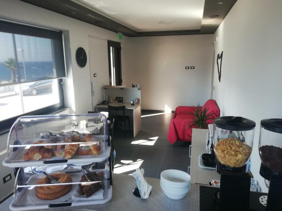 Sicilia Bedda B&B Nizza di Sicilia Ngoại thất bức ảnh